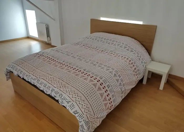 Spacieuse Et Confortable Maison Avec Garage