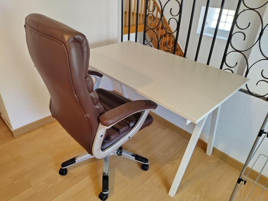 Spacieuse Et Confortable Maison Avec Garage Hébergement de vacances Anzin
